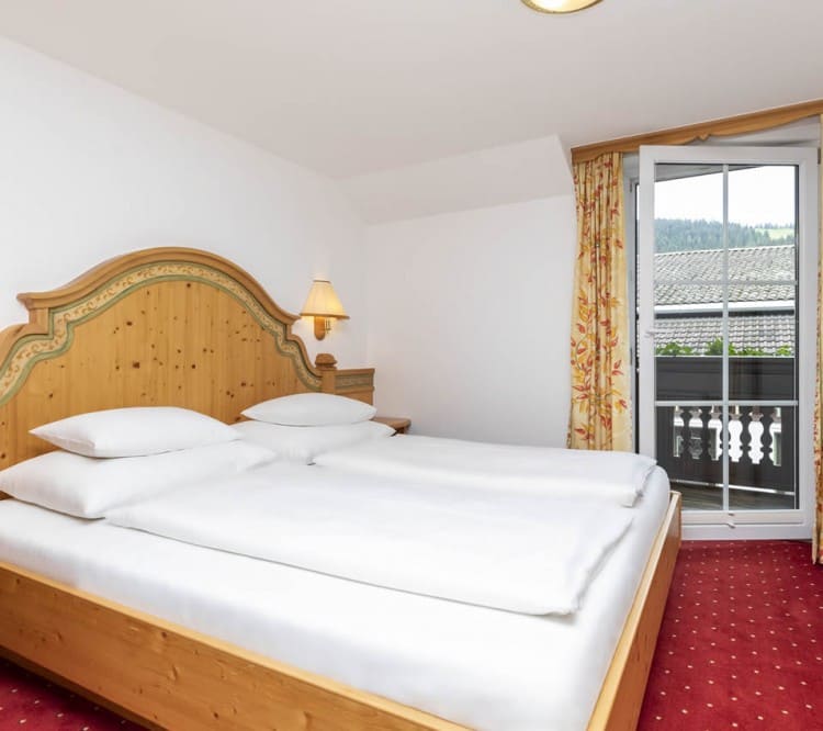 Doppelzimmer mit Balkon